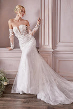 Load image into Gallery viewer, LONG SLEEVE LACE BRIDAL GOWN