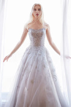 Load image into Gallery viewer, Ladivine A0890 - CONSTELLATION SELENE TULLE BALL GOWN