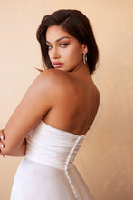 Load image into Gallery viewer, STRAPLESS SATIN BRIDAL BALL GOWN