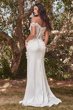 Load image into Gallery viewer, OFF THE SHOULDER LACE BODICE FITTED GOWN