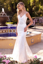 Load image into Gallery viewer, FITTED LACE MERMAID BRIDAL GOWN