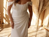 Load and play video in Gallery viewer, STUNNING SATIN CORSET WEDDING DRESS