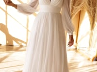Load and play video in Gallery viewer, LONG SLEEVE CHIFFON BRIDAL GOWN