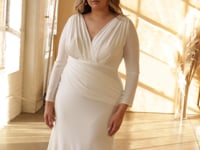 Load and play video in Gallery viewer, FITTED MERMAID WEDDING GOWN