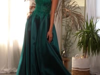 Load and play video in Gallery viewer, Ladivine C145 - MIKADO EMERALD BALL GOWN WITH LACE DETAILS