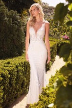 Load image into Gallery viewer, Chantilly lace floral appliqued wedding gown
