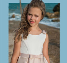 Load image into Gallery viewer, Satin A Line Flower Girls Dress With Pockets