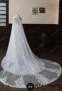 Dramatic And Dreamy Lace Tulle Cathedral-Length Wedding Veil