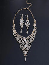 Load image into Gallery viewer, Vintage Inspired Chandelier Earring and Necklace Jewelry Set
