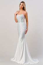 Load image into Gallery viewer, CD0179 Ladivine Rhinestone fitted gown
