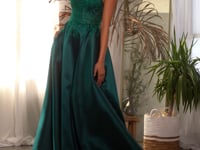 Load and play video in Gallery viewer, C145 MIKADO EMERALD BALL GOWN WITH LACE DETAILS
